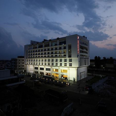 Hotel Shelton Rājahmundry Buitenkant foto