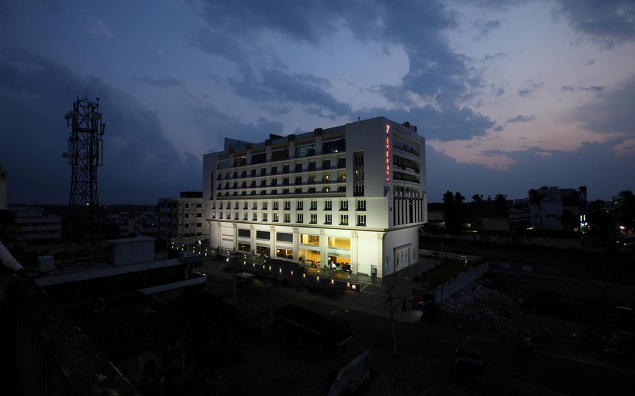 Hotel Shelton Rājahmundry Buitenkant foto